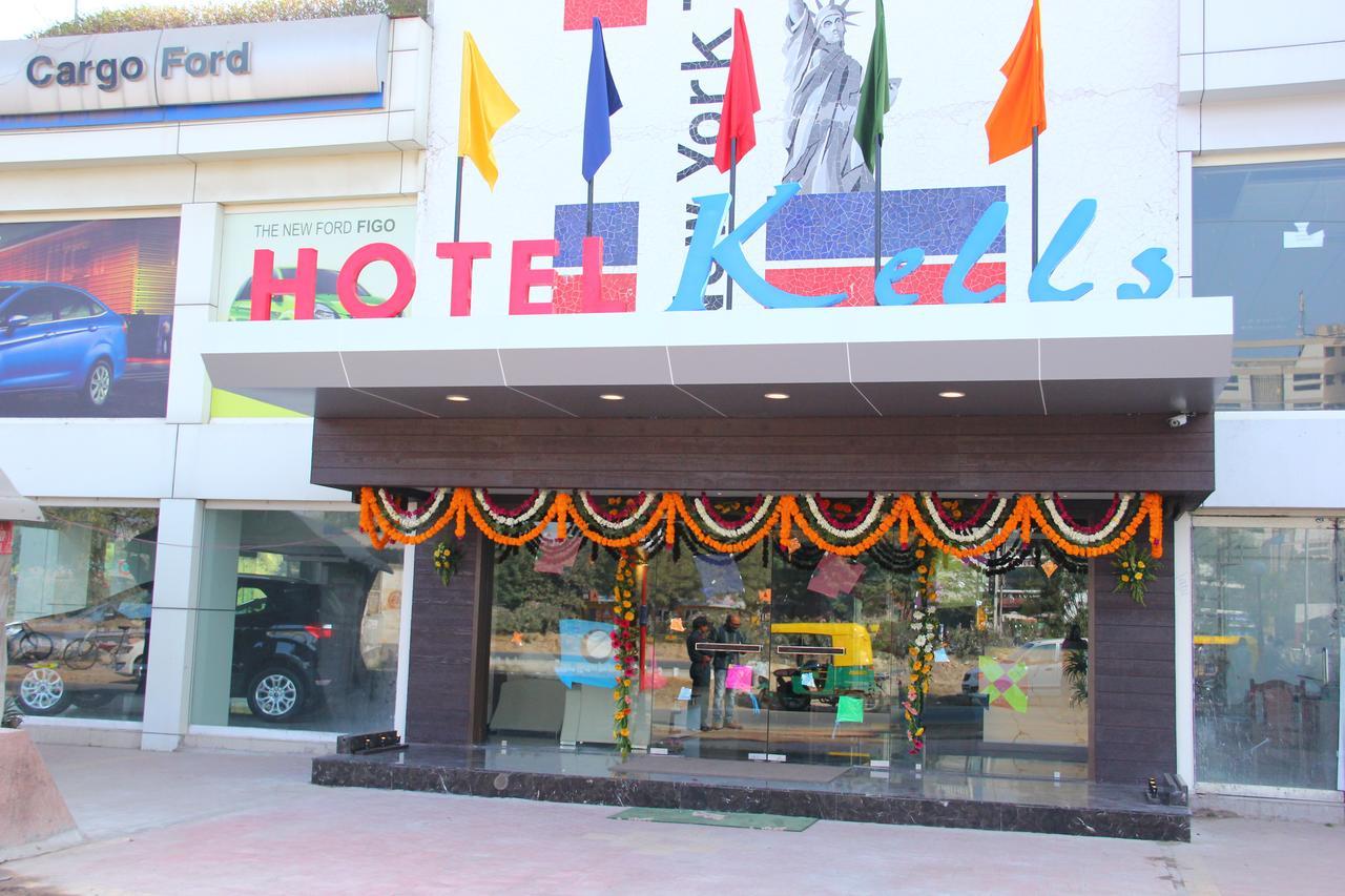 Oyo 1183 Hotel Kells Ahmedabad Luaran gambar